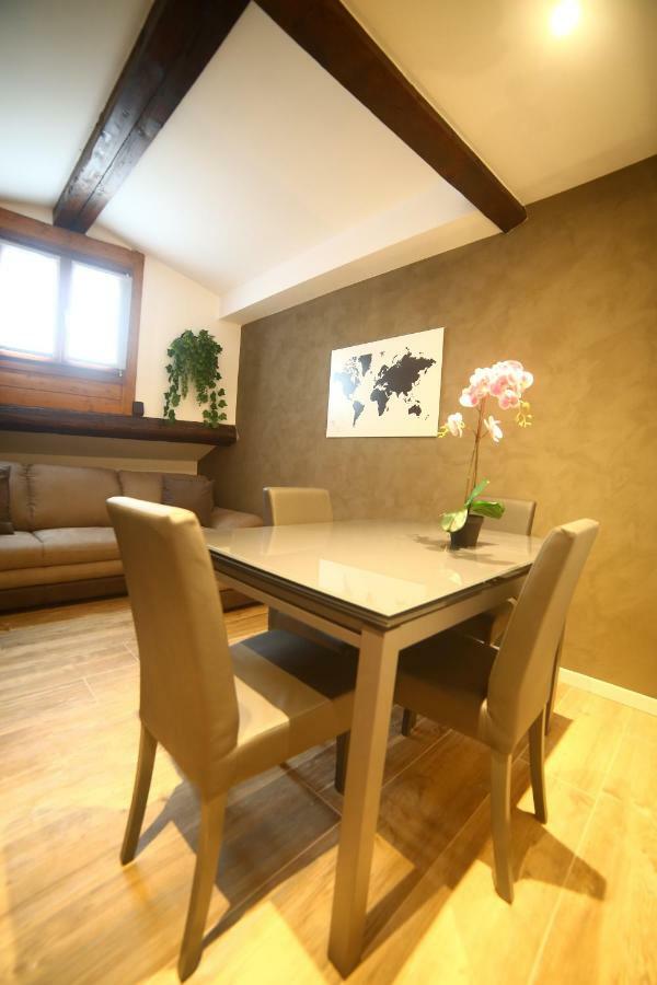 Apartament Garibaldi Fifty Attic Near Duomo Mediolan Zewnętrze zdjęcie